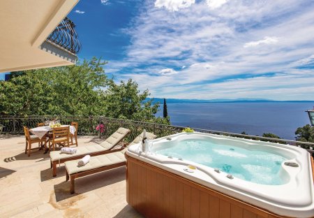 Apartment in Bregi, Croatia