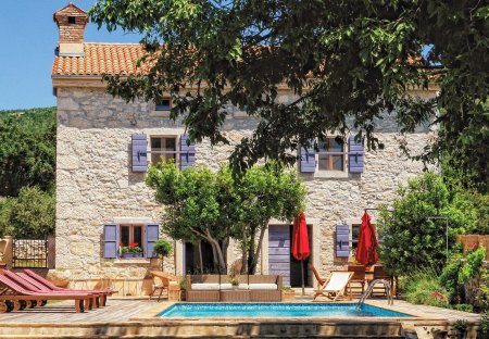 Villa in Sveti Lovreč Labinski, Croatia