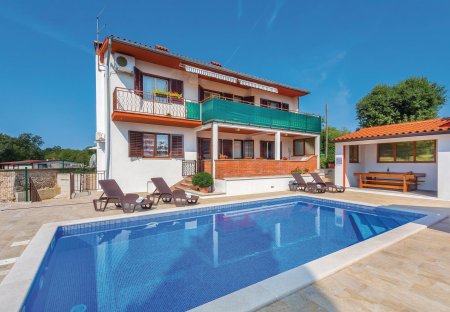 Villa in Vinež, Croatia