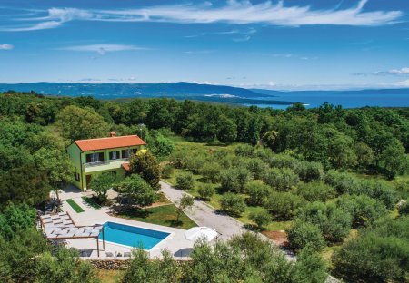 Villa in Peruški, Croatia