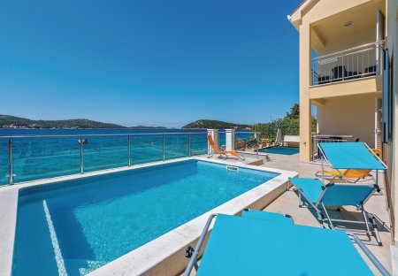 Villa in Zatoglav, Croatia