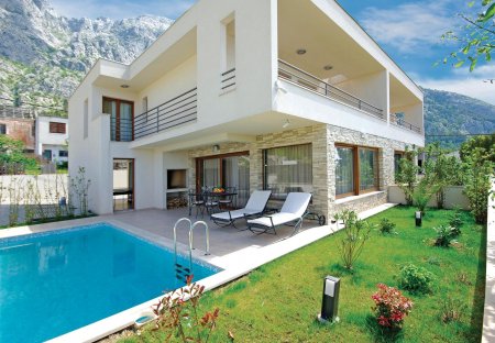 Villa in Veliko Brdo, Croatia