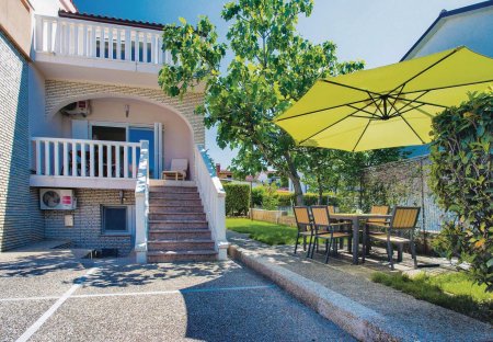 Apartment in Milčetići, Croatia