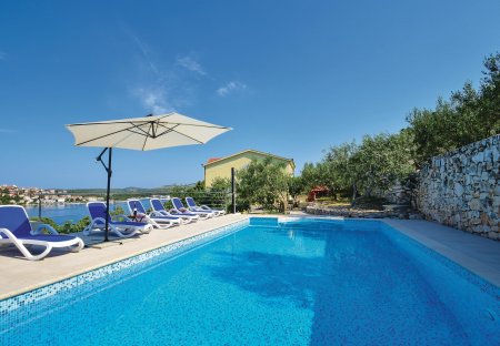Villa in Zatoglav, Croatia