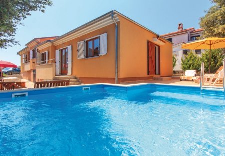 Villa in Vinkuran, Croatia