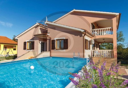 Villa in Presika, Croatia