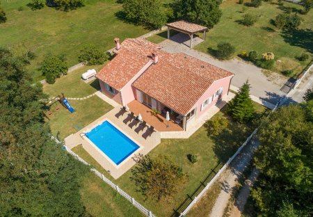 Villa in Vinež, Croatia