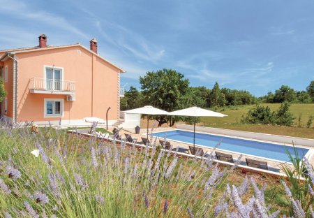Villa in Vrećari, Croatia