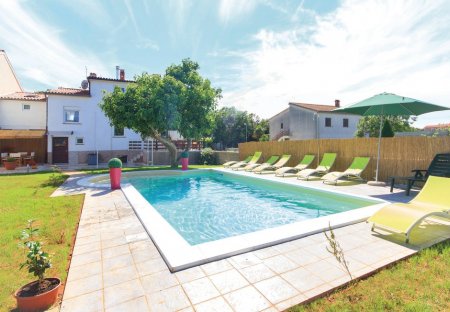 Villa in Vinkuran, Croatia