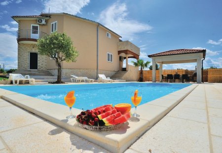 Villa in Pridraga, Croatia