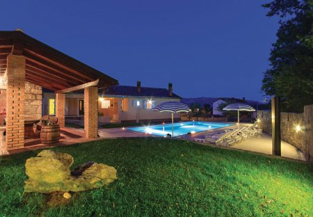 Villa in Jakomići, Croatia