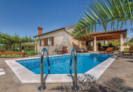 Villa in Kunj, Croatia