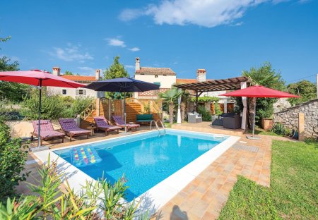 Villa in Sveti Lovreč Labinski, Croatia