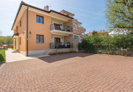 Apartment in Vantačići, Croatia