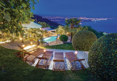 Villa in Bregi, Croatia