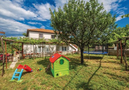 Villa in Gostinjac, Croatia
