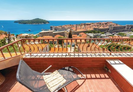 Apartment in Ploče (Dubrovnik), Croatia