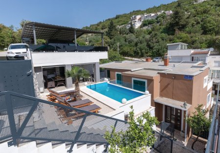 Apartment in Duboka, Croatia