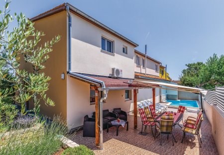 Villa in Pavićini, Croatia