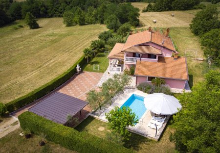 Villa in Škropeti, Croatia