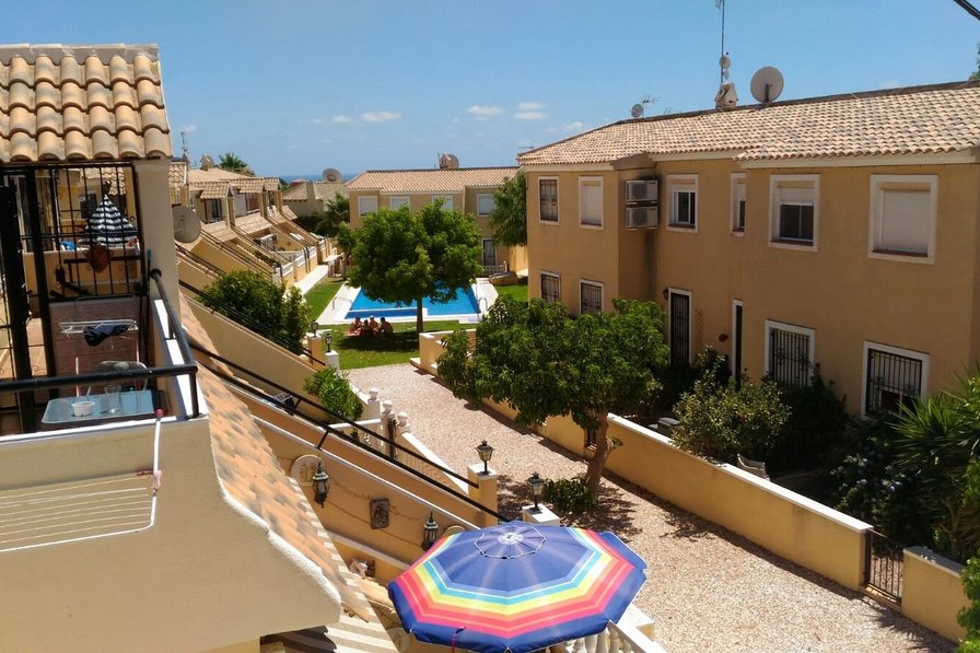 Apartment to rent in Villamartín, Spain with shared pool 209514