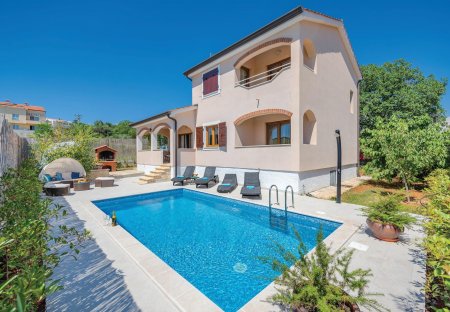 Villa in Mušalež, Croatia