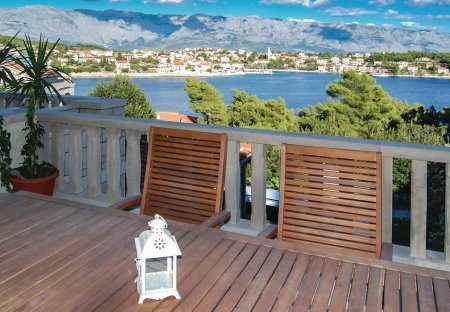Apartment in Selca, Croatia