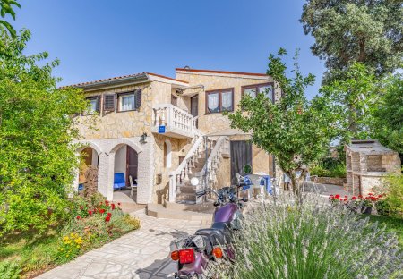 Apartment in Kavran, Croatia