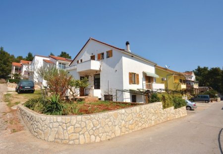 Apartment in Vrboska, Croatia