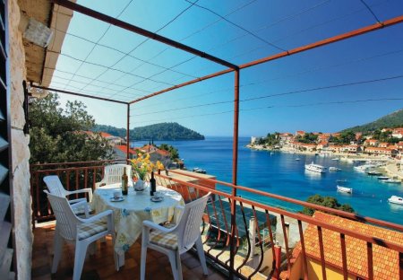Apartment in Brna, Croatia