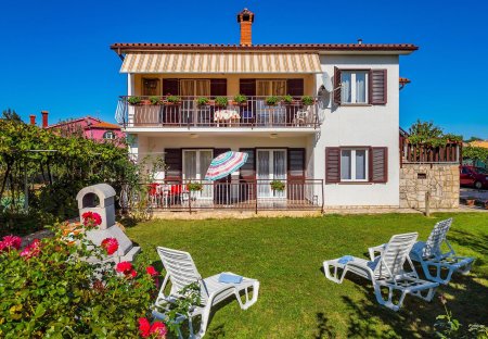 Apartment in Kapelica, Croatia