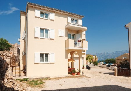 Apartment in Ražanac, Croatia
