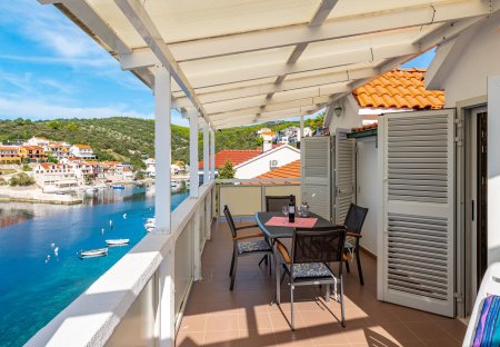 Apartment in Zavalatica, Croatia