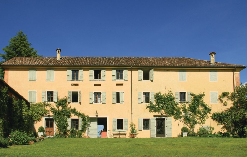 Picture of villa