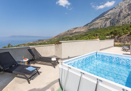 Apartment in Tučepi, Croatia