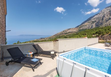 Apartment in Tučepi, Croatia