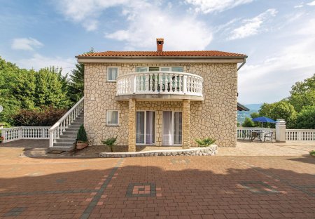 Apartment in Bregi, Croatia