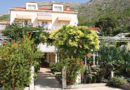 Apartment in Mlini, Croatia