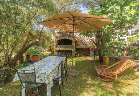 Apartment in Pinezići, Croatia
