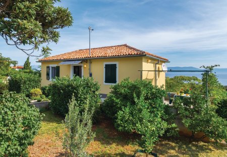 Villa in Ravni, Croatia