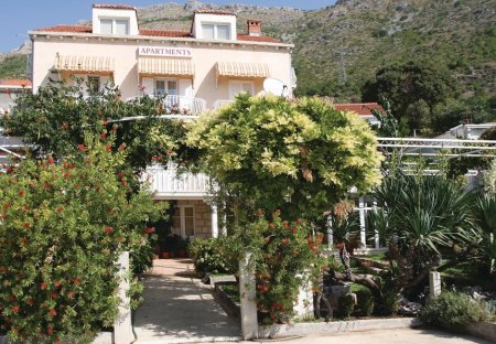 Apartment in Mlini, Croatia