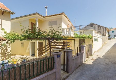 Apartment in Tkon, Croatia