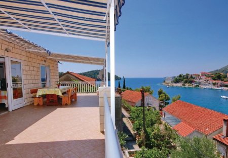 Apartment in Brna, Croatia