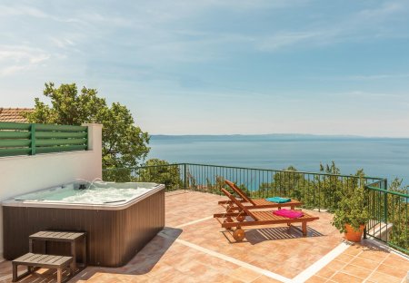 Villa in Tučepi, Croatia