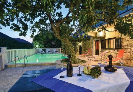 Villa in Kučiće, Croatia