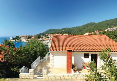 Apartment in Brna, Croatia