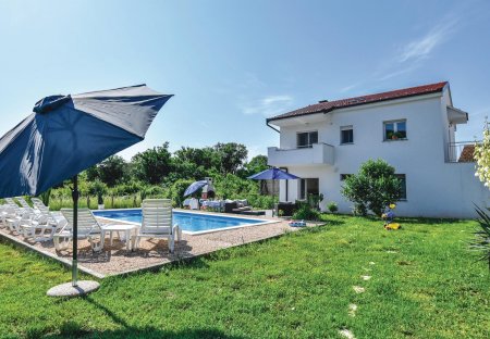 Villa in Donji Proložac, Croatia