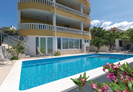 Apartment in Žrnovnica, Croatia