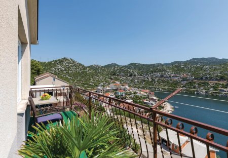 Apartment in Ploče, Croatia