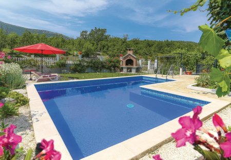 Villa in Ostrvica, Croatia